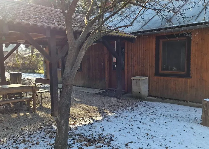 Oranzova בית נופש